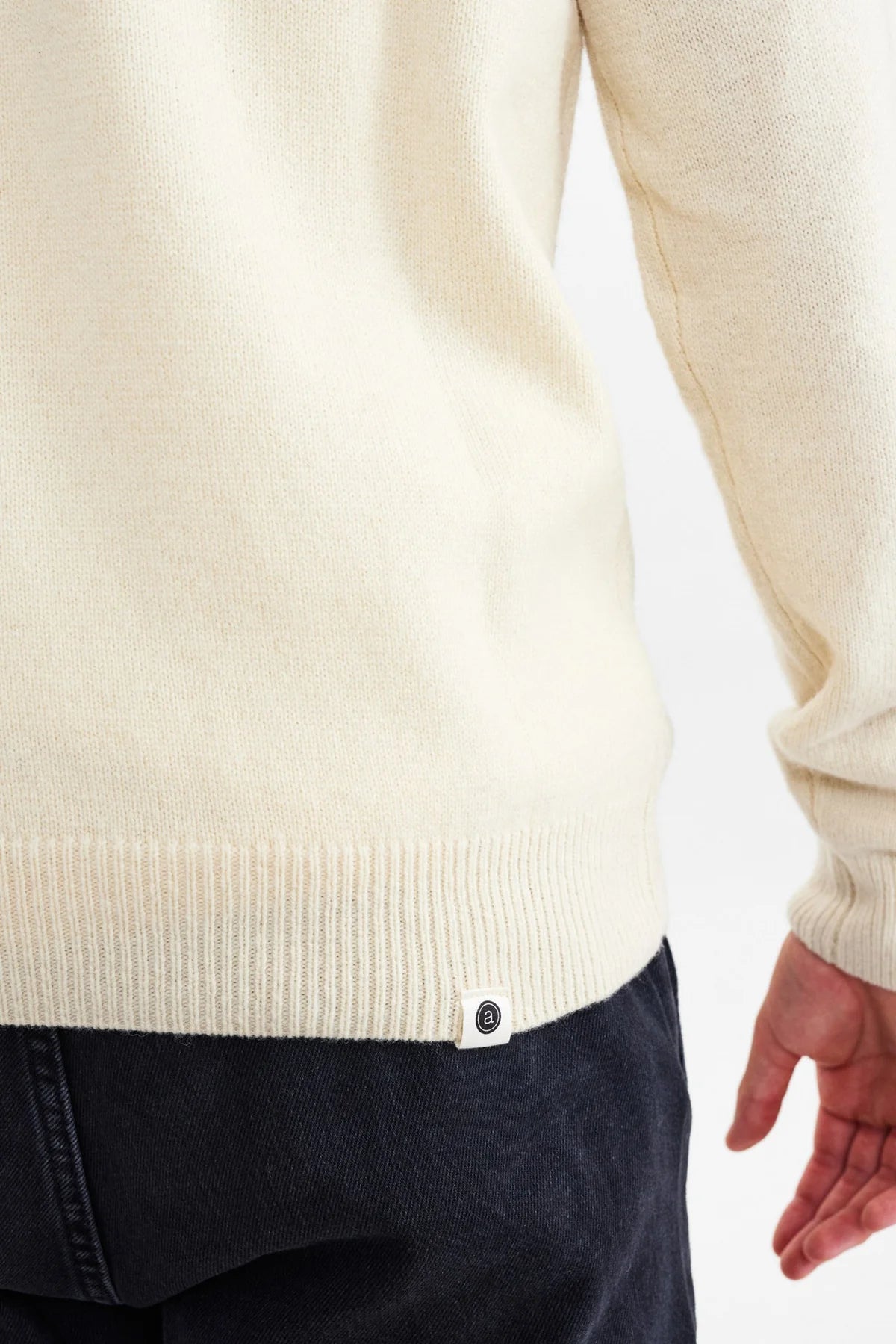 ANERKJENDT Aknico Solid Lambswool Roll Neck - Tofu