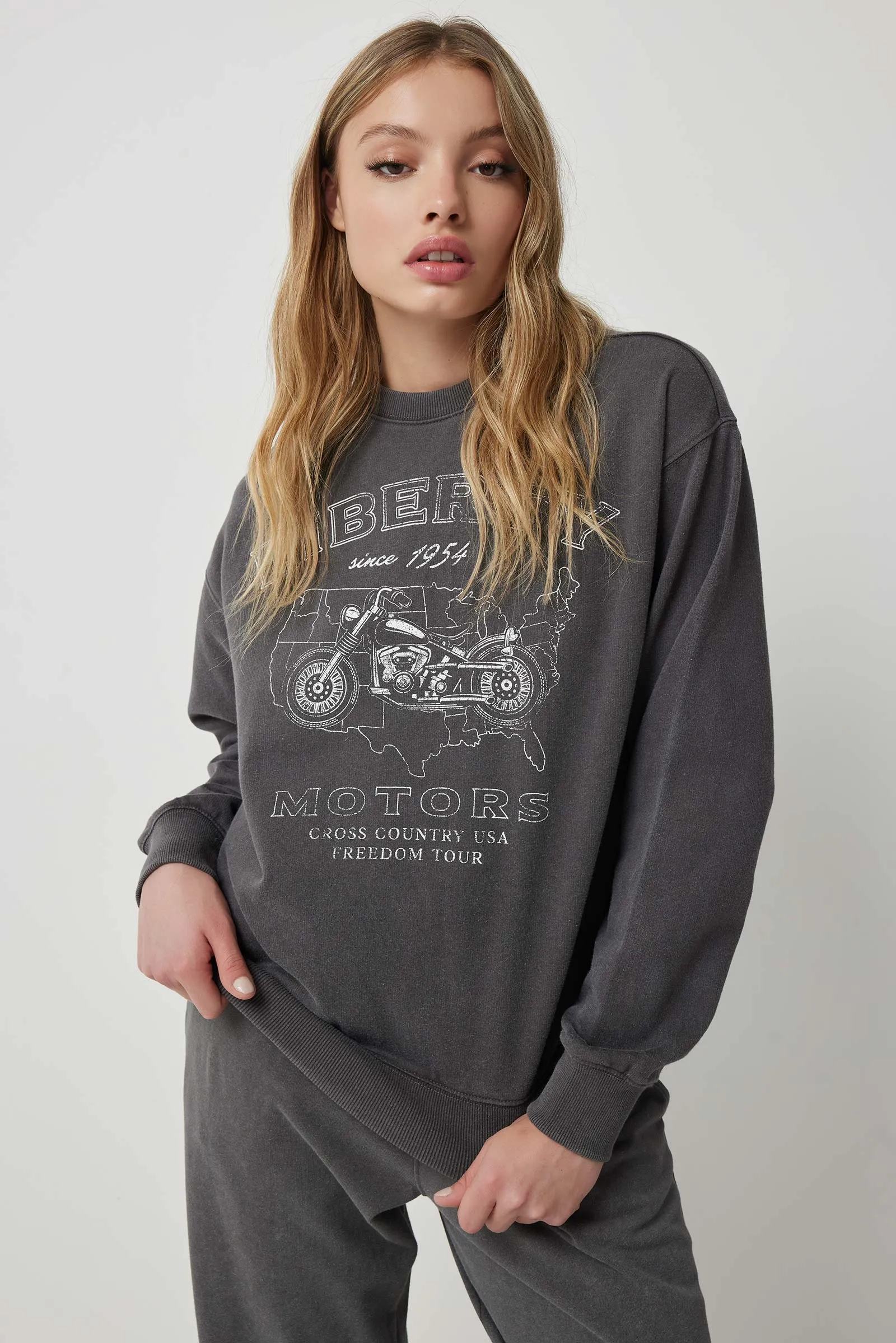 Ardene Ardene Graphic Classic Sweatshirt in | Size | Polyester/Cotton | Fleece-Lined