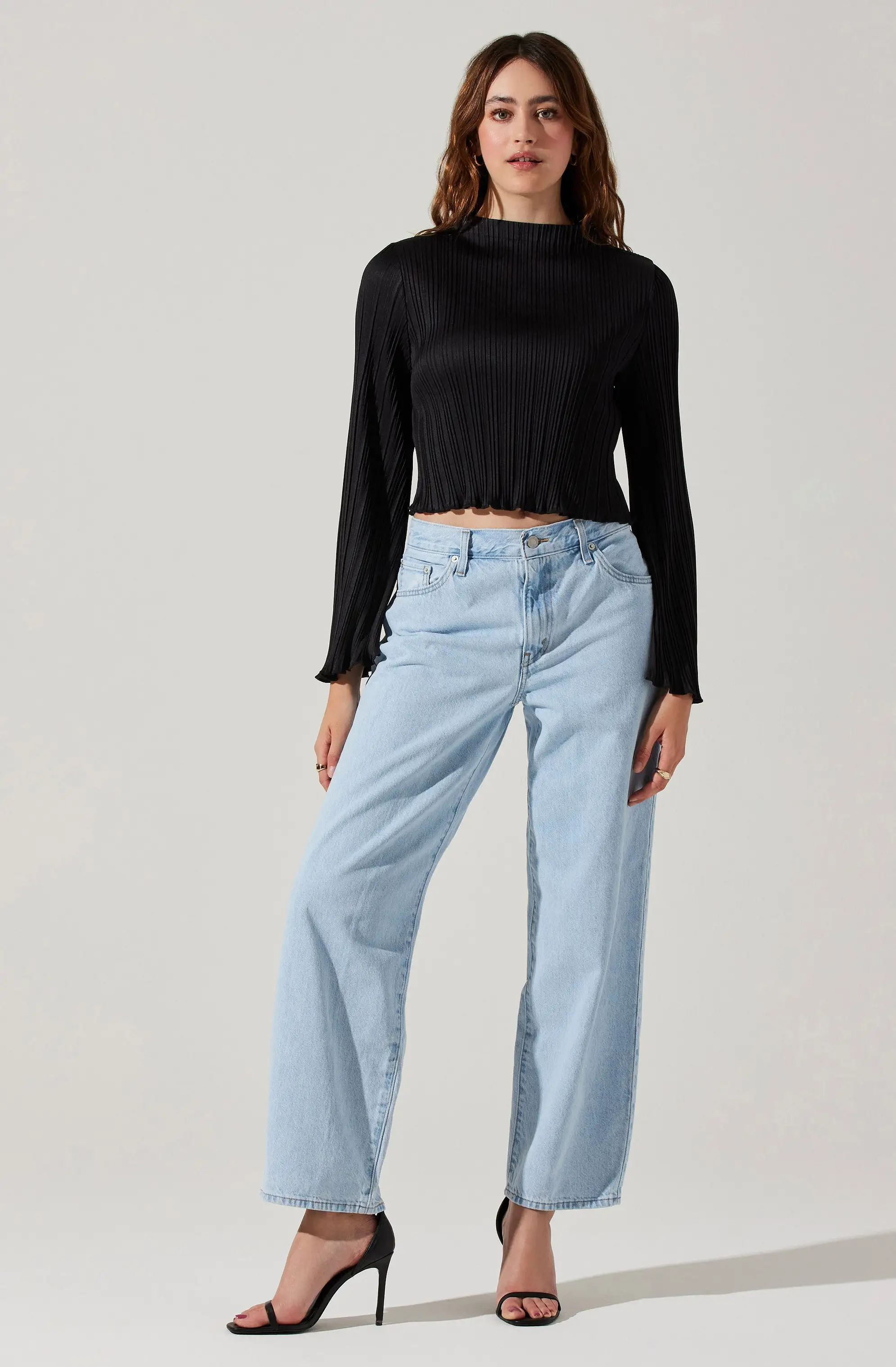 Cropped Plisse Mock Neck Top