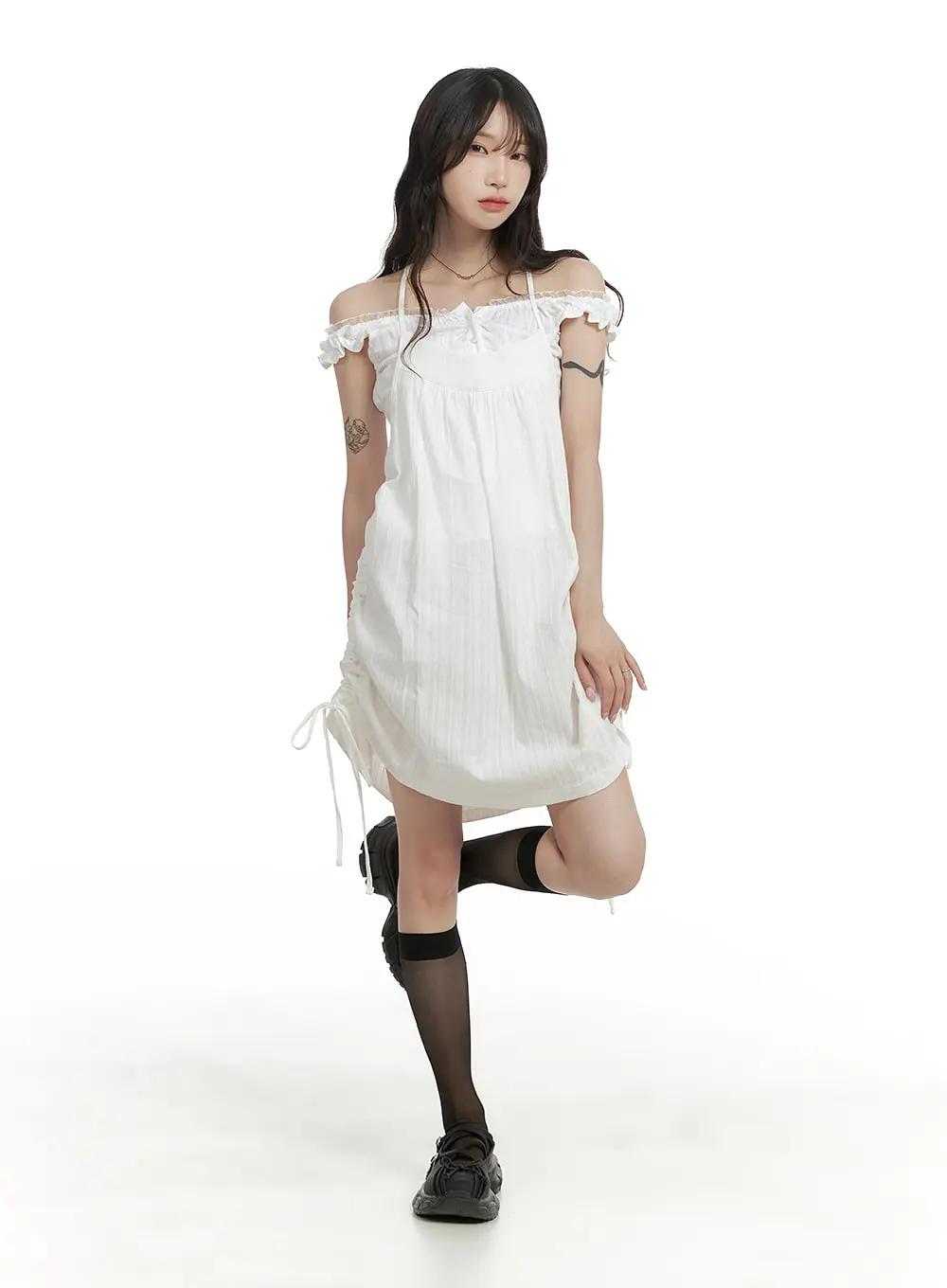 Frill Lace Ruffled Hem Sleeveless Top CA408