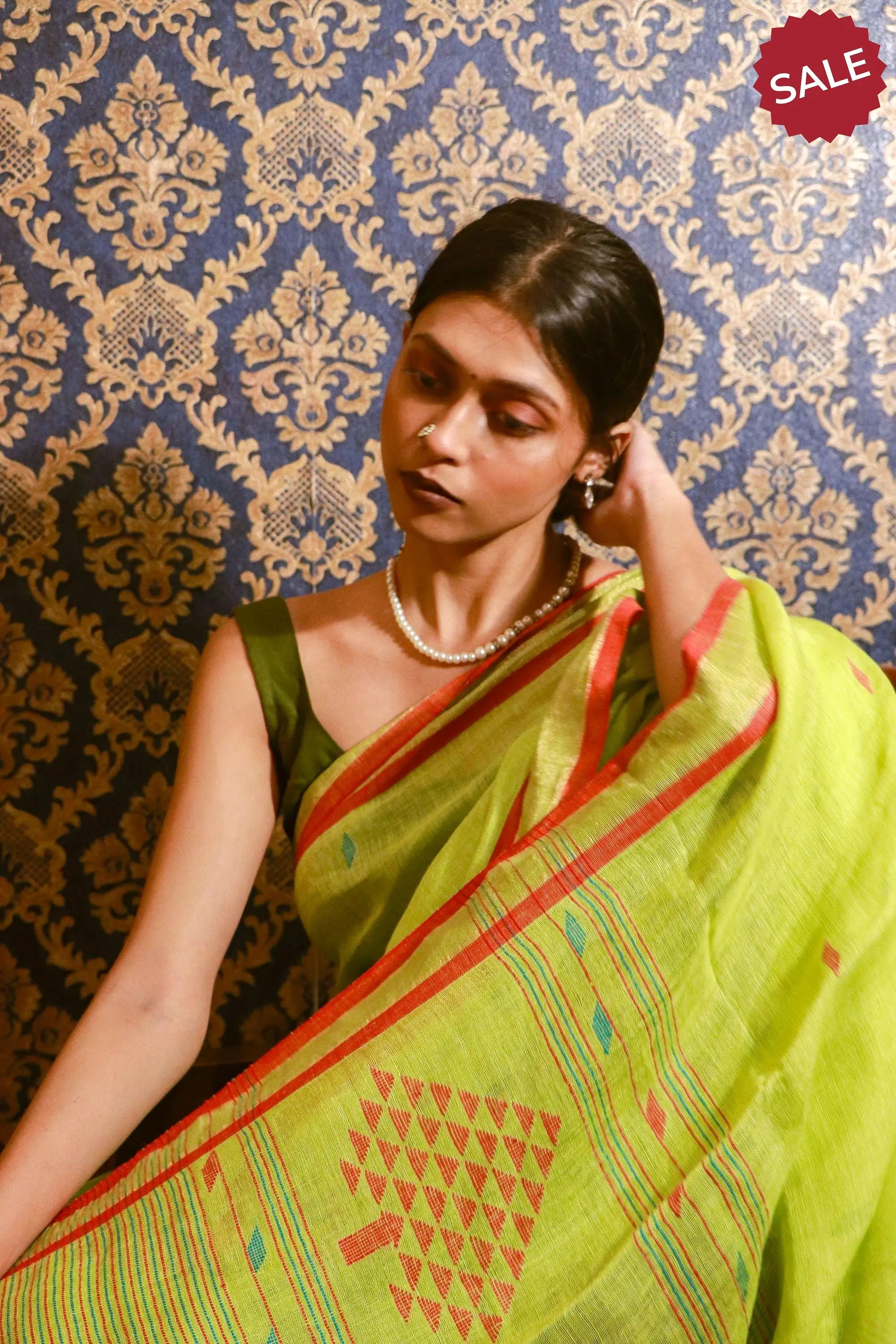 Kaisori Ekaya Harita Linen Jamdani saree