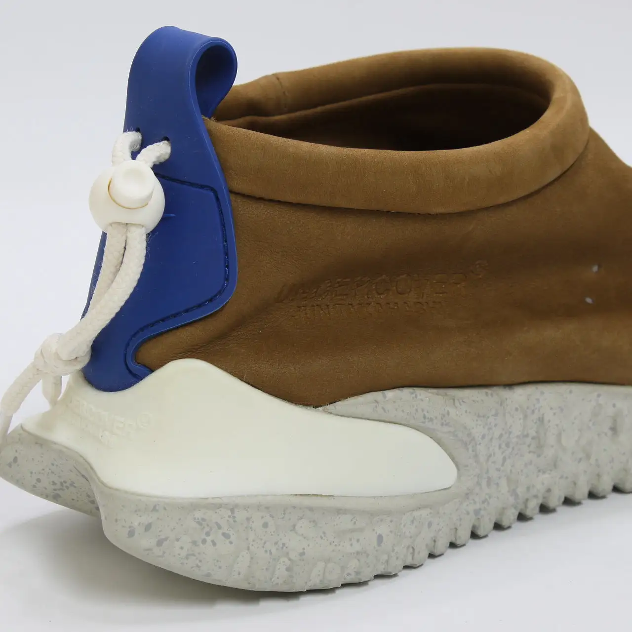 Nike Moc Flow Ale Brown Team Royal Light Beige Chalk Trainers