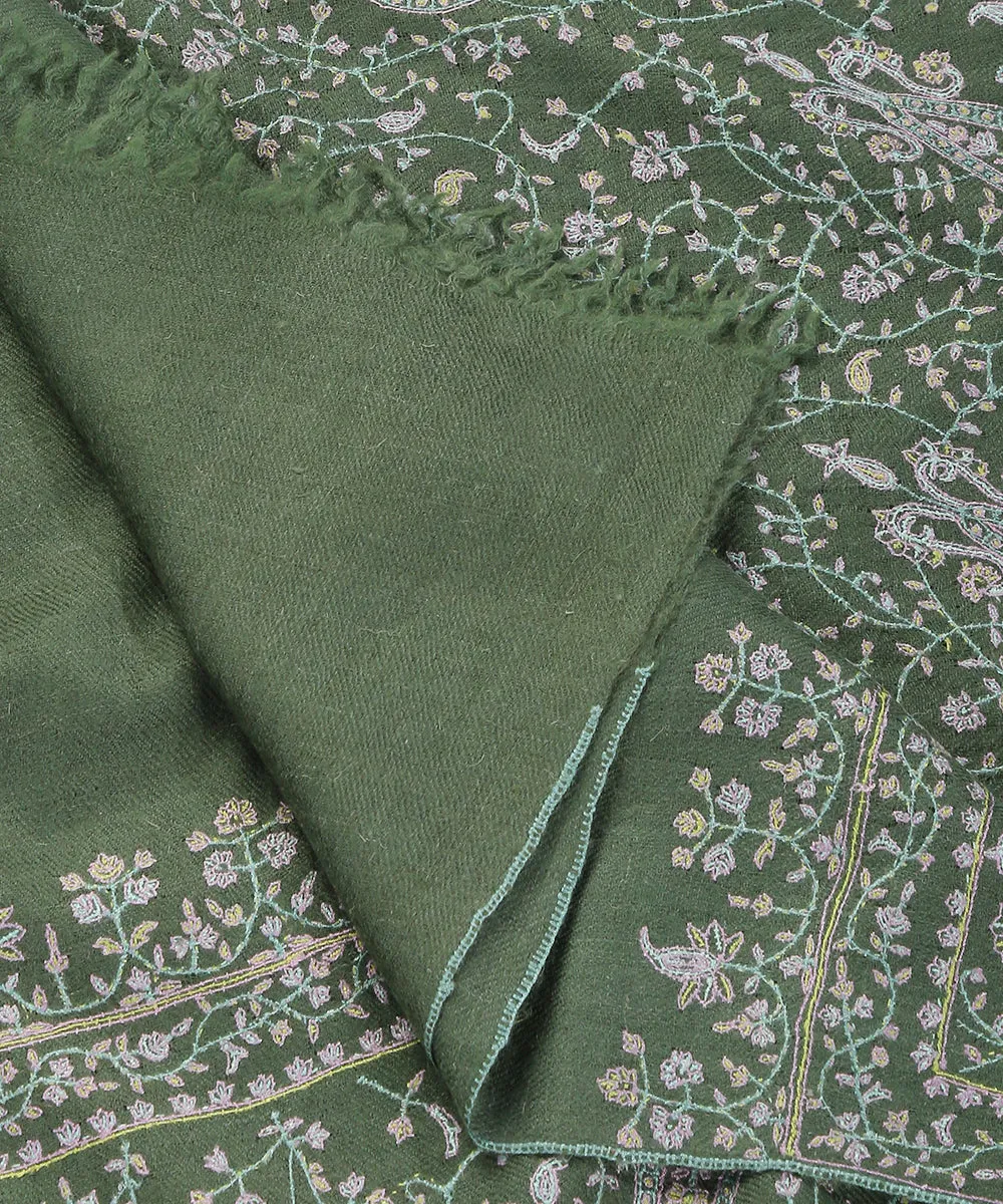 Sage Green Handwoven Pure Pashmina Shawl With All Over Sozni Kari Jaal