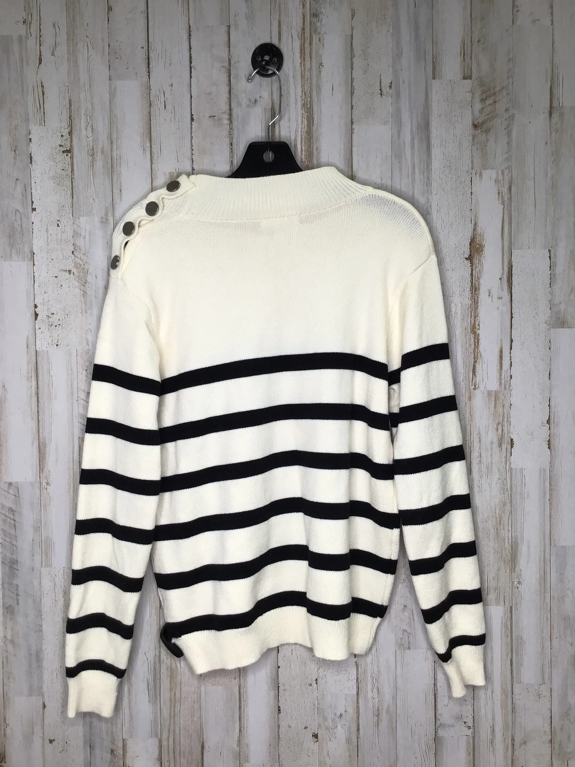 Sweater By Clothes Mentor  Size: S